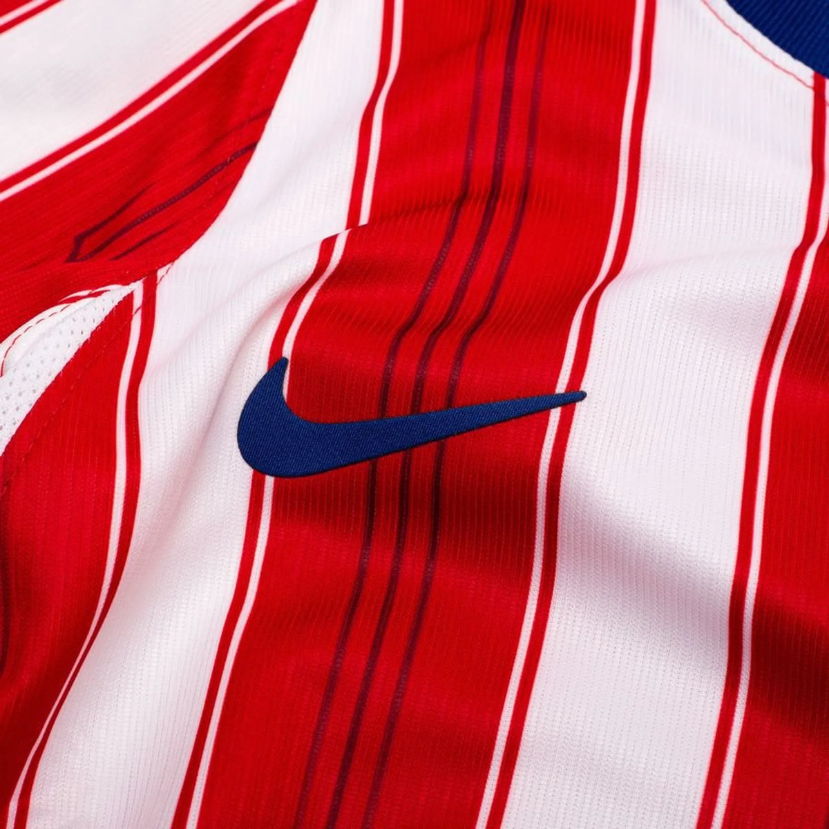 Atlético Madrid Camisola Principal - 26/27 - fotografia original 7