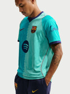 FC Barcelona Camisola Terceira - 26/27 - fotografia original 7