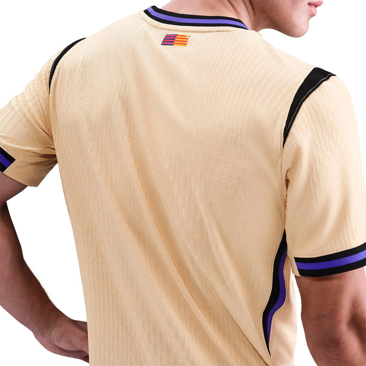 FC Barcelona Camisola Secundária - 25/26 - fotografia original 7