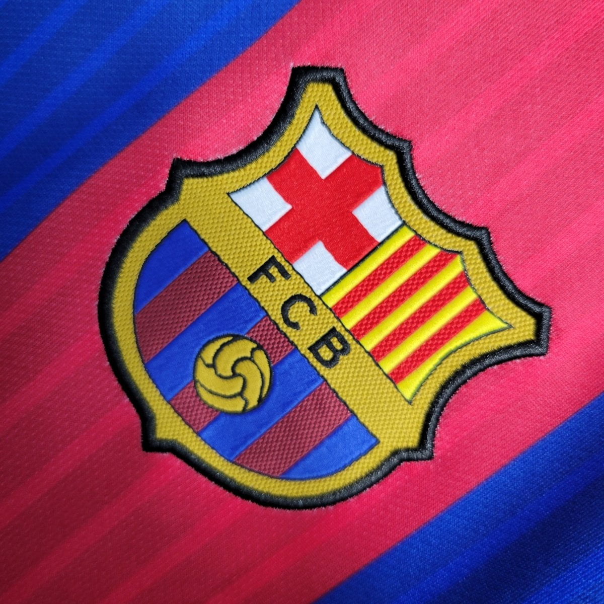 FC Barcelona Camisola Principal - 16/17 - fotografia original 4