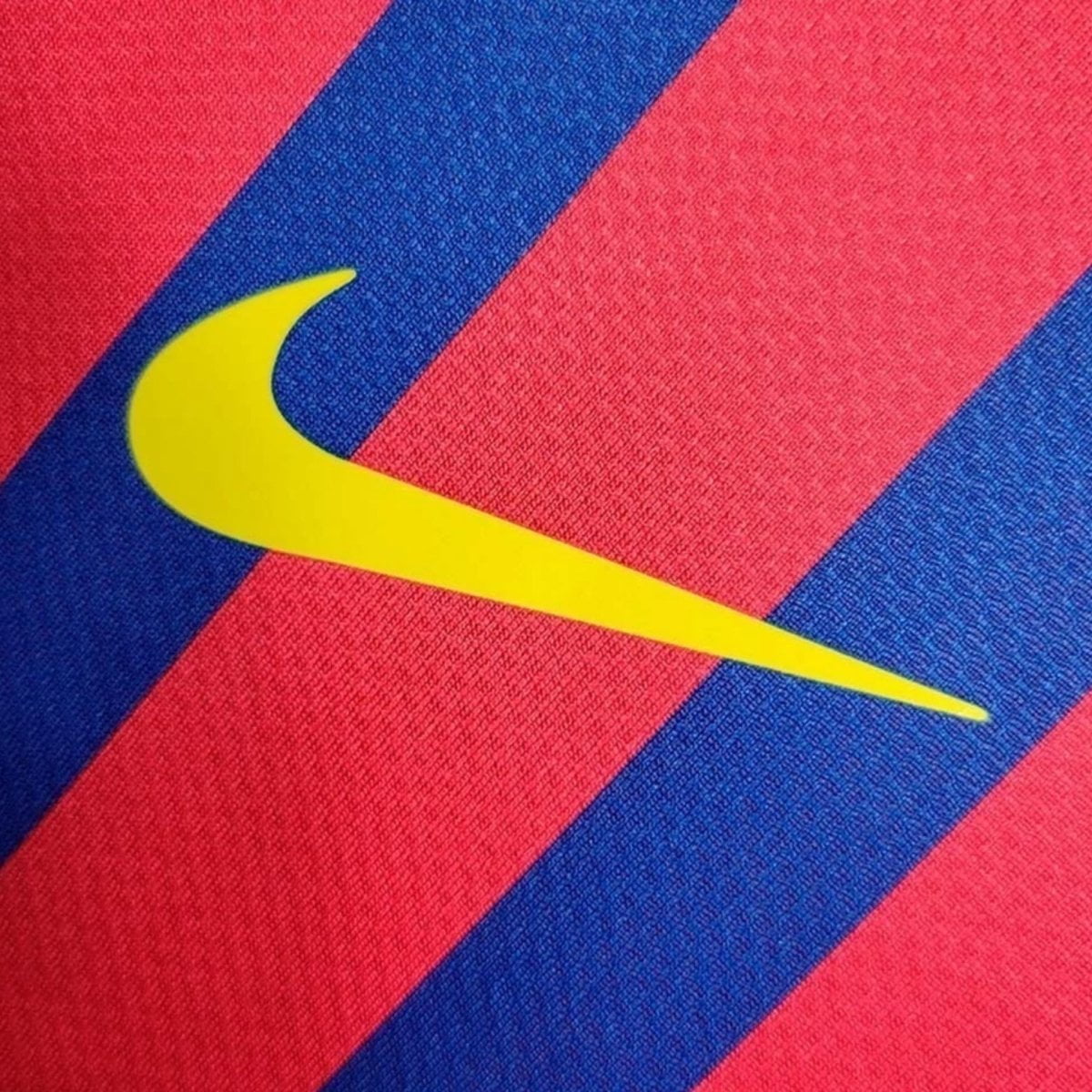 FC Barcelona Camisola Principal - 11/12 - fotografia original 4