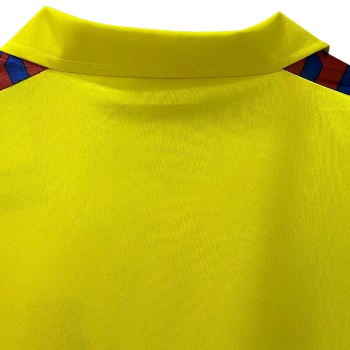 FC Barcelona Camisola Secundária - 82/83 - fotografia original 4