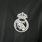 Real Madrid Camisola Treino Preta - 25/26 - fotografia original 4