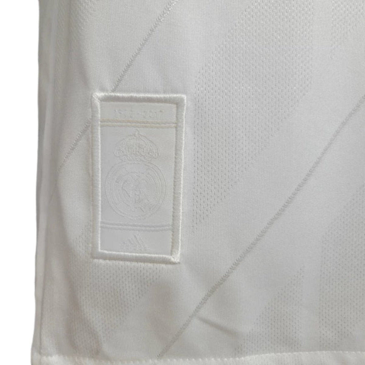 Real Madrid Camisola Principal - 17/18 - fotografia original 5