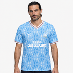 Olympique Marseille Camisola Treino - 23/24 - modelo editorial 90 Minutos