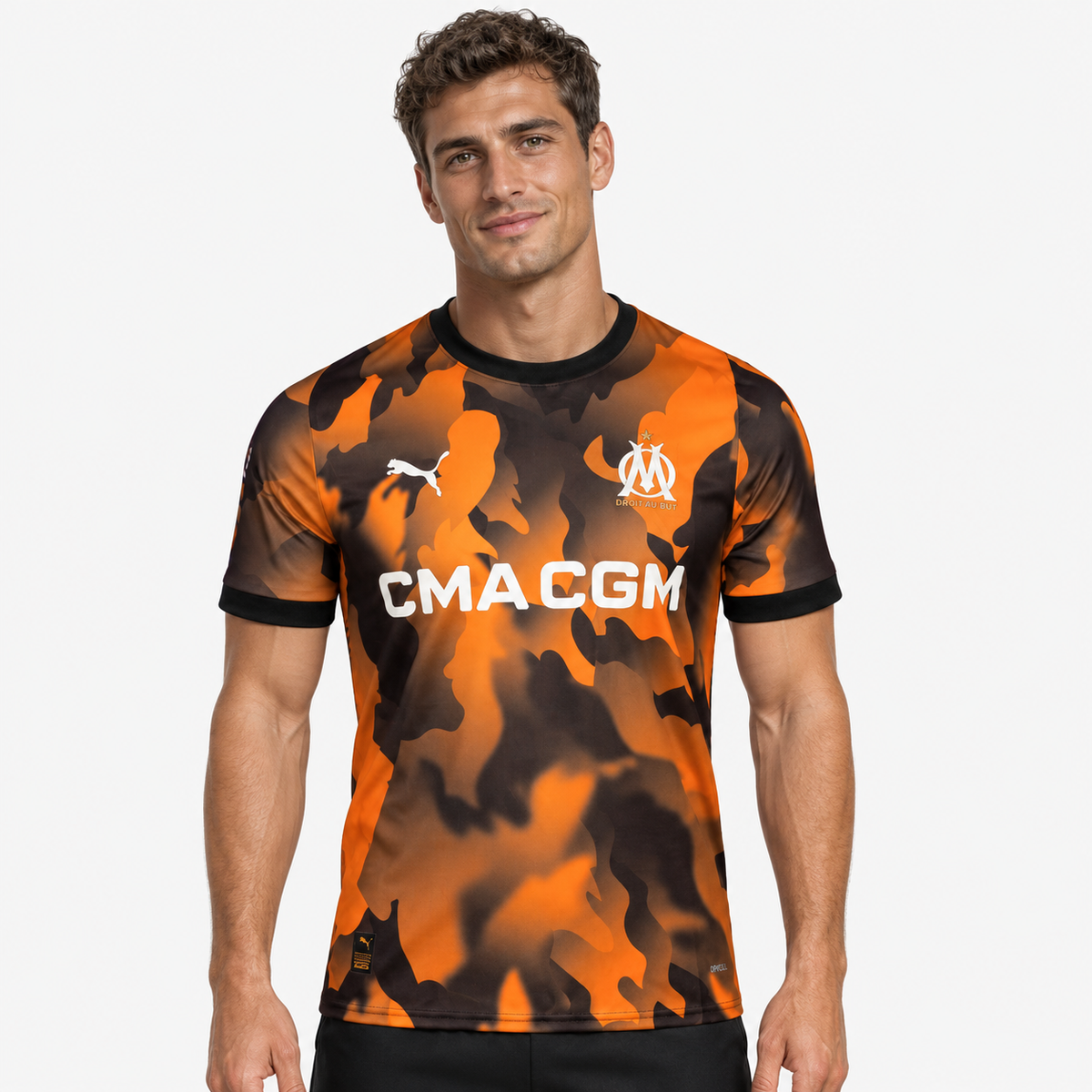 Olympique Marseille Camisola Terceira - 23/24 - modelo editorial 90 Minutos