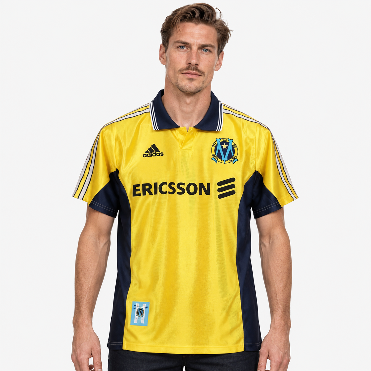 Olympique Marseille Camisola Alternativa - 98/99 - modelo editorial 90 Minutos