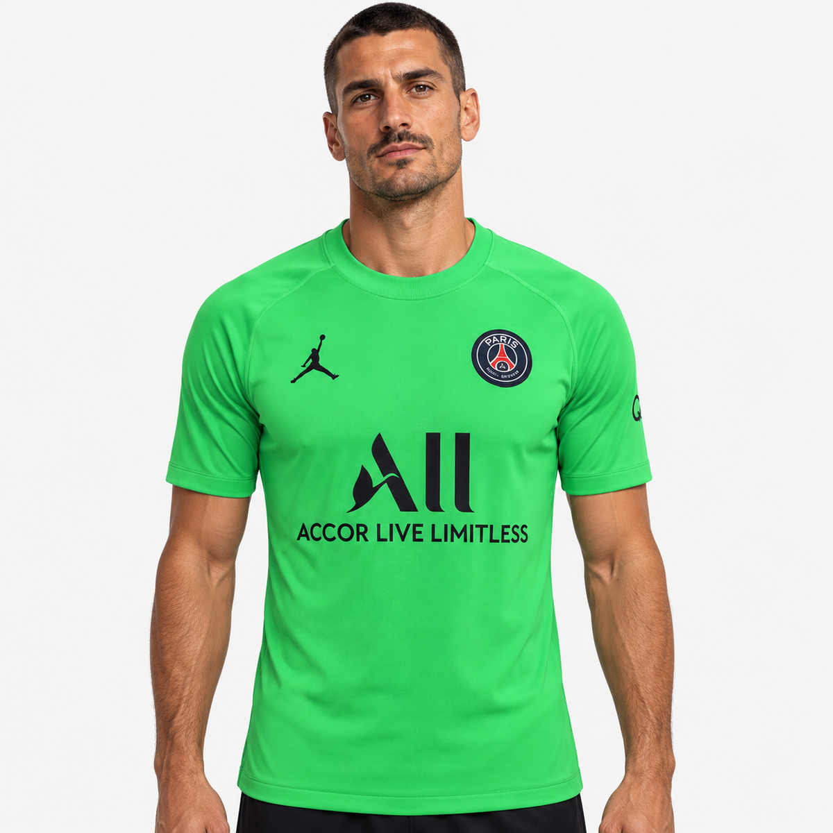 PSG Camisola Guarda-Redes - 21/22 - modelo editorial 90 Minutos