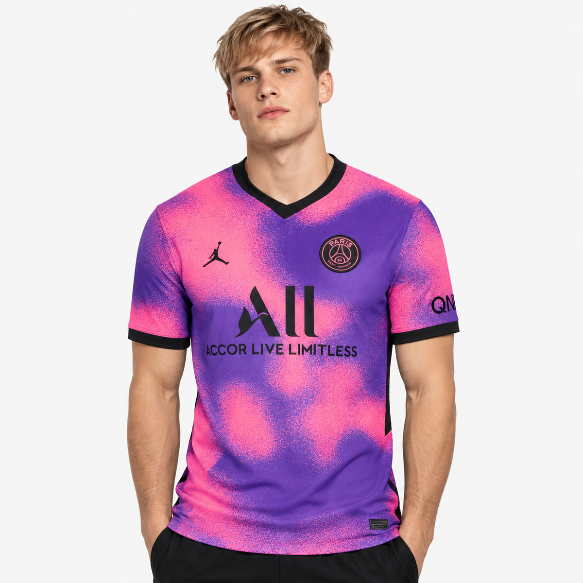 PSG Camisola Quarta - 20/21 - modelo editorial 90 Minutos
