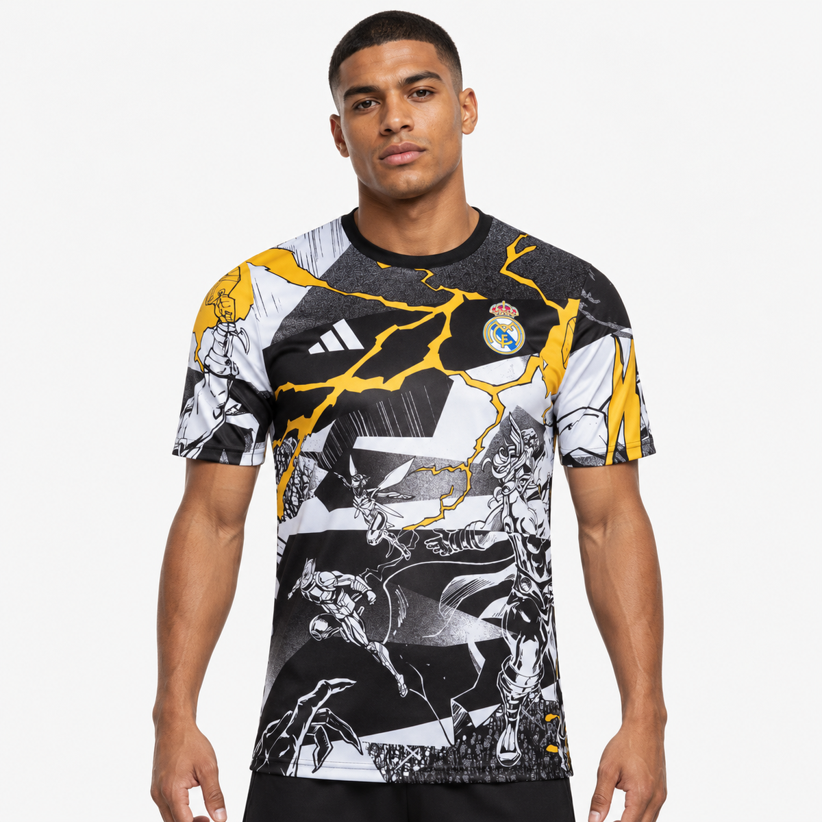 Real Madrid Camisola Treino Avengers - 25/26 — hero editorial com modelo IA