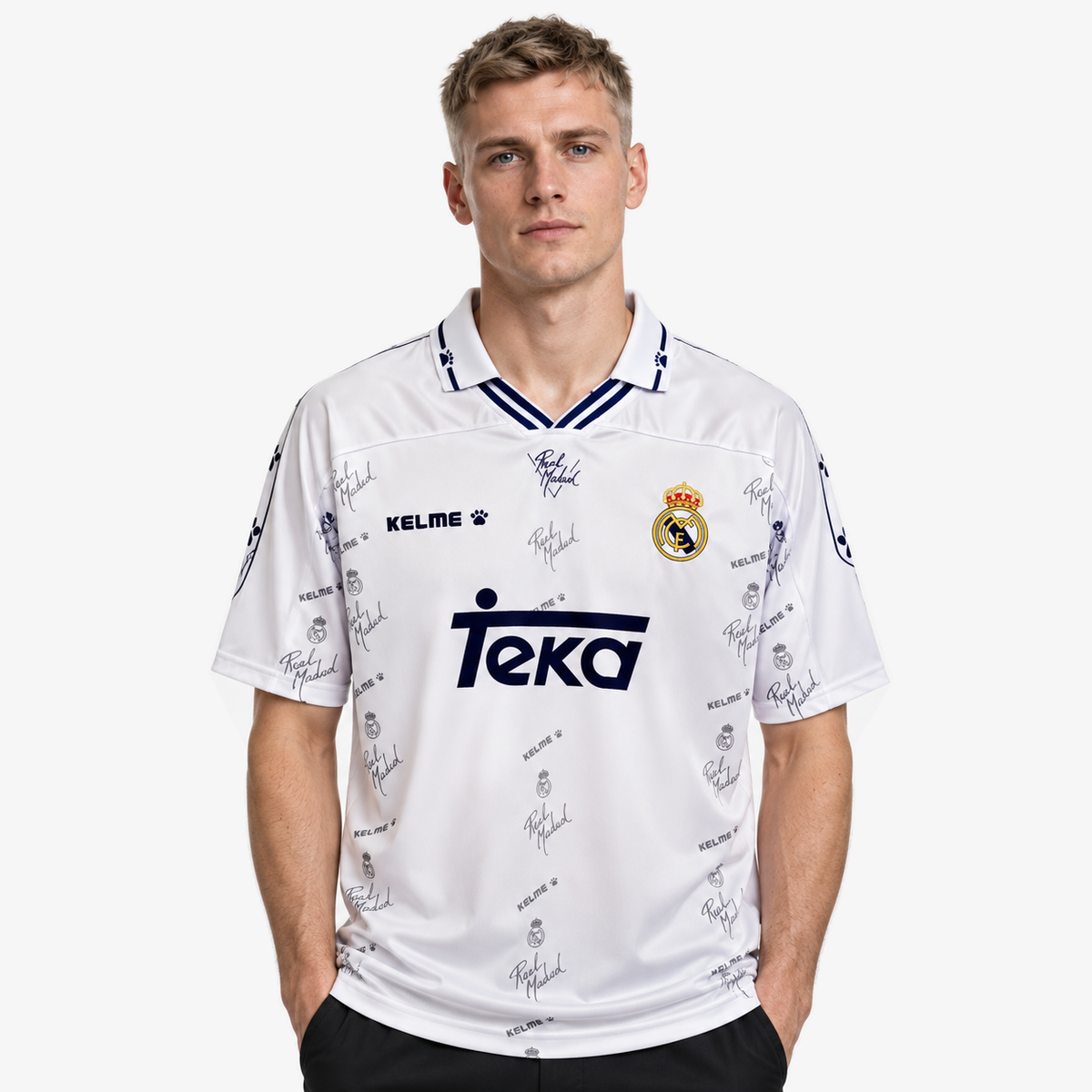 Real Madrid Camisola Principal - 94/95 — hero editorial com modelo IA