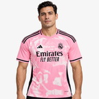 Real Madrid Camisola Edição Especial Rosa — hero editorial com modelo IA