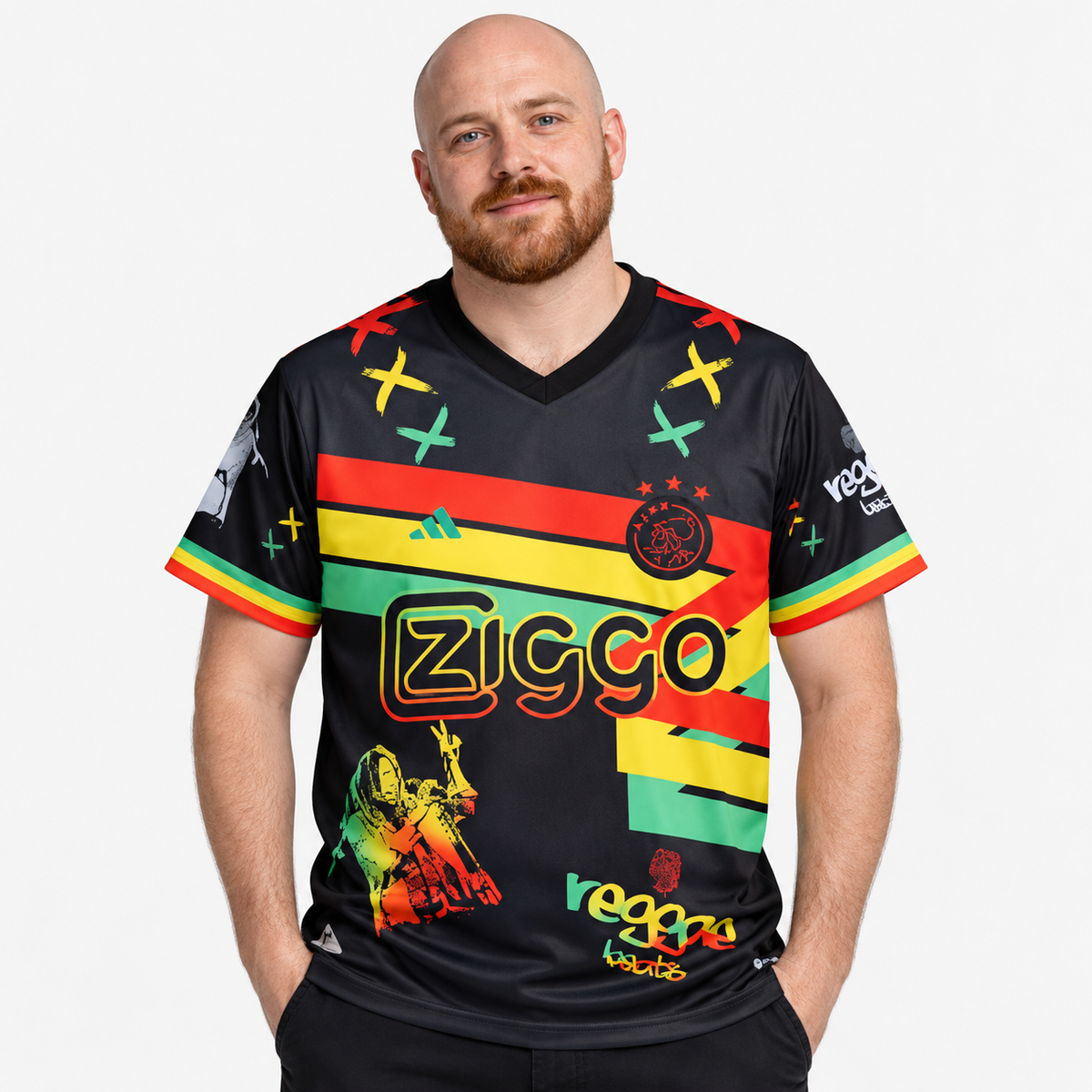 Ajax Camisola Edição Especial Multicolor - 23/24 - hero com modelo distinto